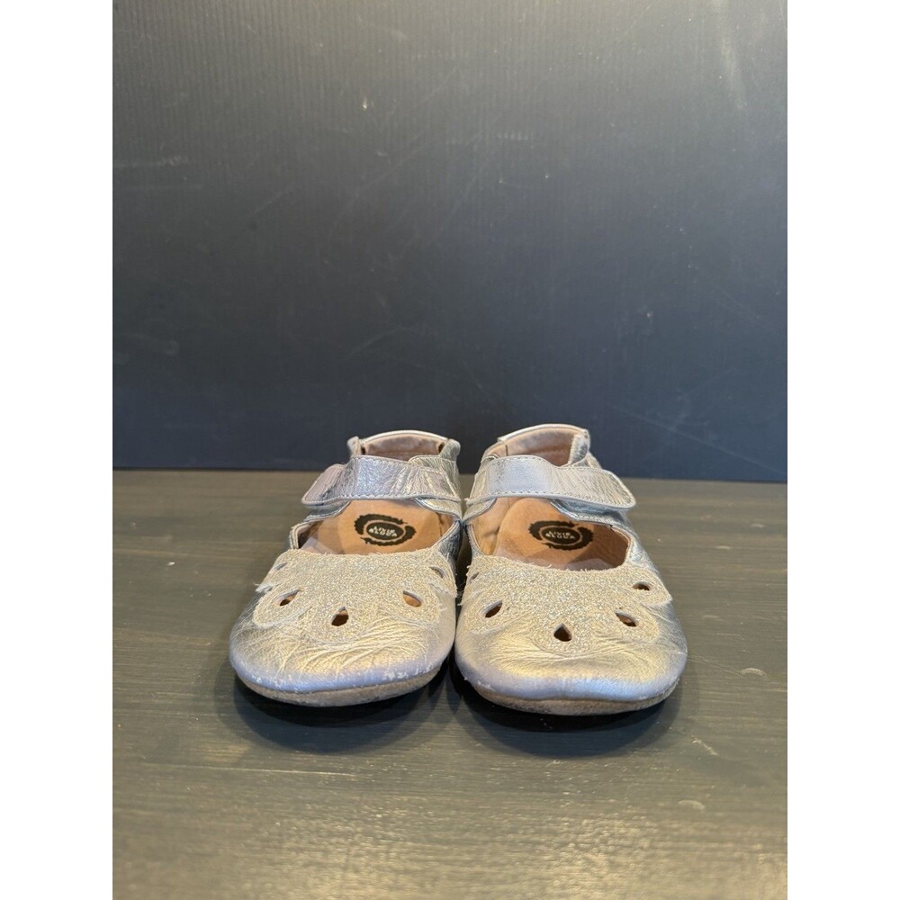 Livie & Luca Silver Petal Maryjane Size 12-18 Months